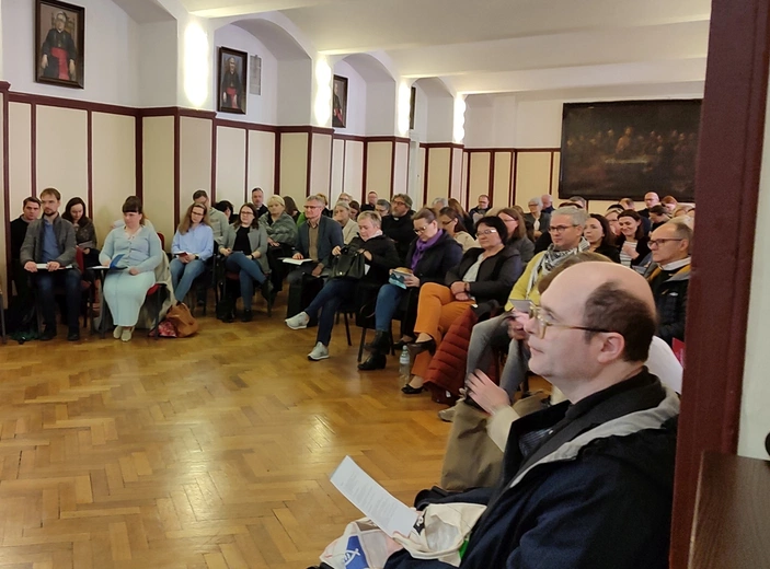 Przedstawiciele zespołów presynodalnych spotkali się na Ostrowie Tumskim