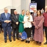 Najstarsze laureatki z najbliższymi i przedstawicielami Akcji Katolickiej.