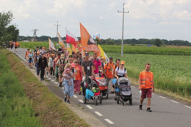 Pielgrzymkowe grupy mają swoją specyfikę – szczegóły w tekście. 