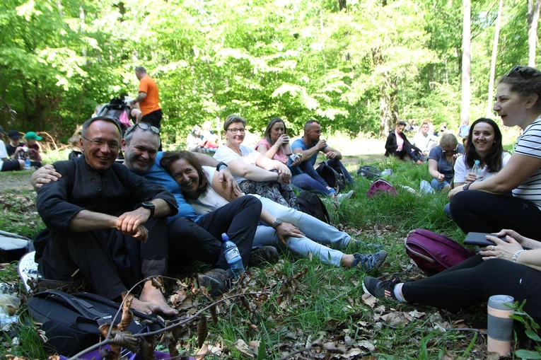 Piesza Pielgrzymka do sanktuarium Matki Bożej Dobrej Rady w Sulistrowiczkach