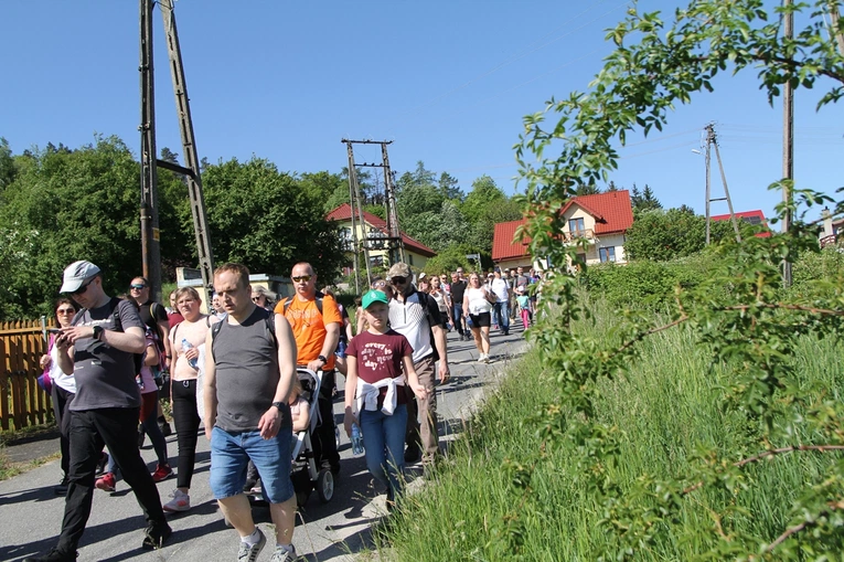 Piesza Pielgrzymka do sanktuarium Matki Bożej Dobrej Rady w Sulistrowiczkach