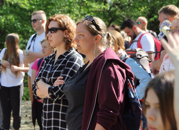 Piesza Pielgrzymka do sanktuarium Matki Bożej Dobrej Rady w Sulistrowiczkach