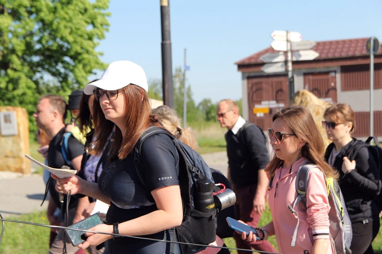 Piesza Pielgrzymka do sanktuarium Matki Bożej Dobrej Rady w Sulistrowiczkach