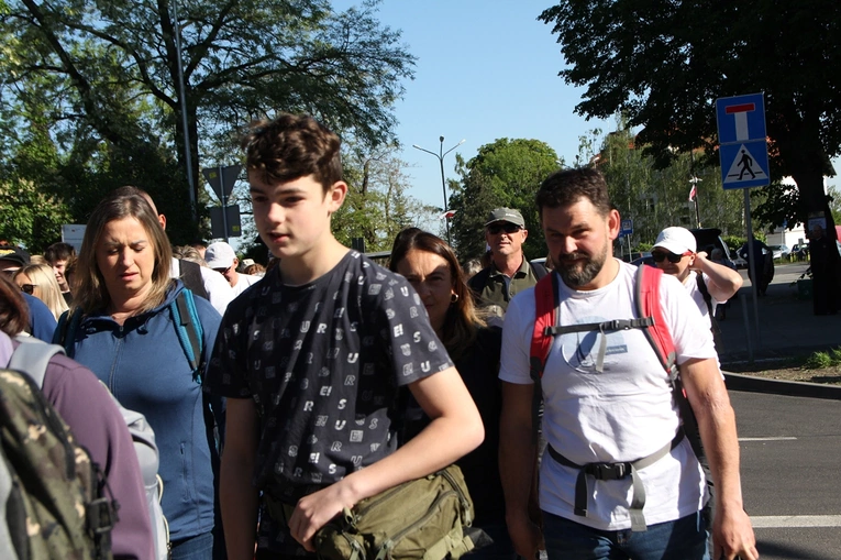 Piesza Pielgrzymka do sanktuarium Matki Bożej Dobrej Rady w Sulistrowiczkach