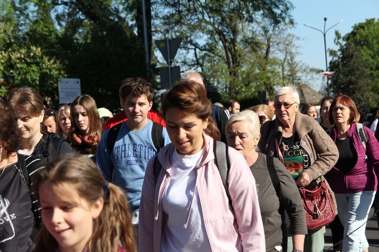 Piesza Pielgrzymka do sanktuarium Matki Bożej Dobrej Rady w Sulistrowiczkach