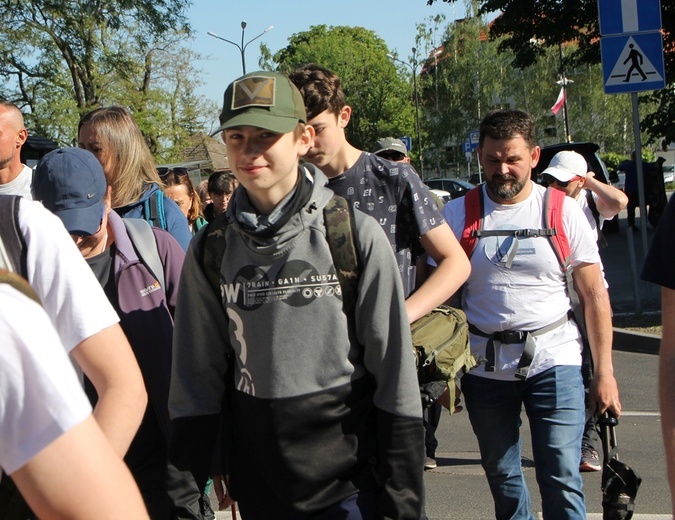 Piesza Pielgrzymka do sanktuarium Matki Bożej Dobrej Rady w Sulistrowiczkach