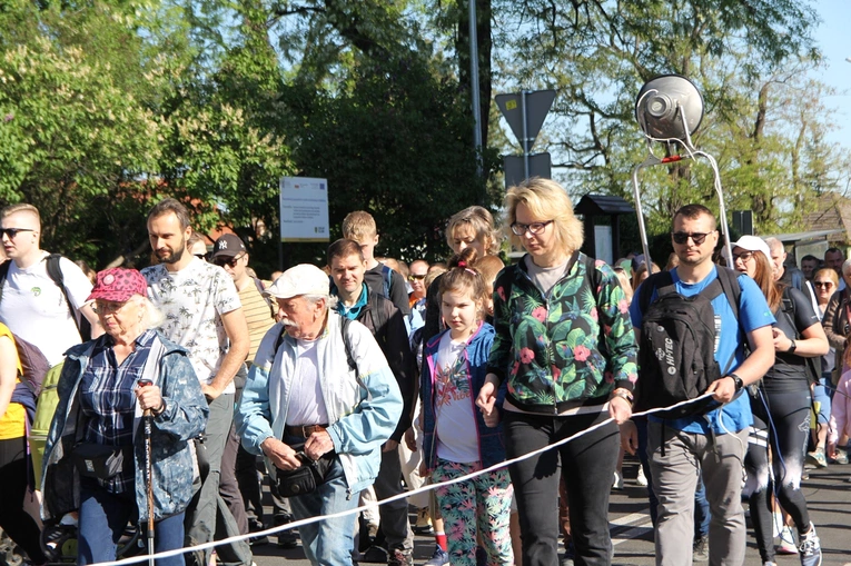 Piesza Pielgrzymka do sanktuarium Matki Bożej Dobrej Rady w Sulistrowiczkach