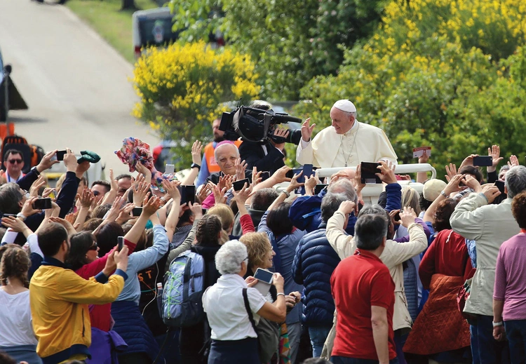 Ruch Focolari, którego oficjalna nazwa brzmi „Dzieło Maryi”, skupia dziś ponad 5 mln członków i jest obecny w ponad 180 krajach. W maju 2018 r. papież Franciszek odwiedził międzynarodowe centrum formacyjne fokolarinów w Loppiano koło Florencji.