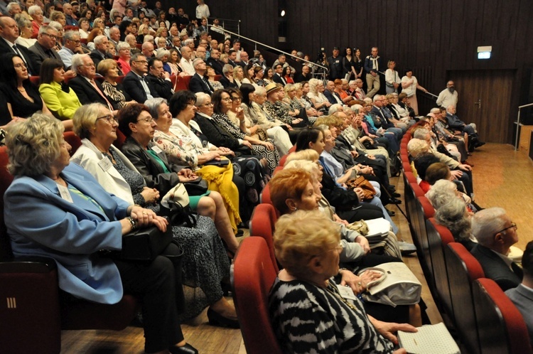 400-lecie istnienia Carolinum w Nysie