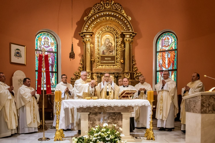 Rekonsekracja gdyńskiej bazyliki