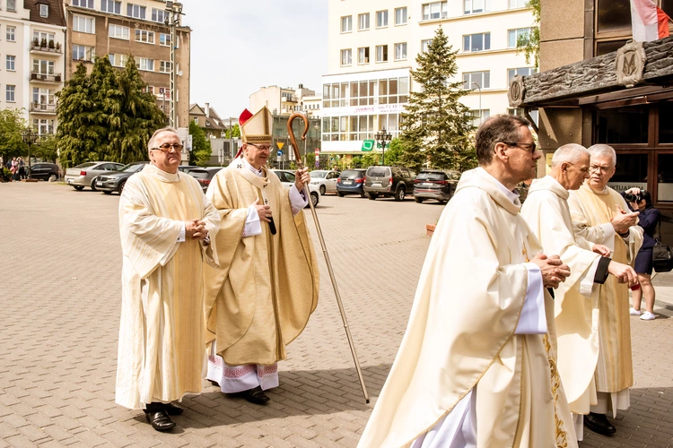 Rekonsekracja gdyńskiej bazyliki
