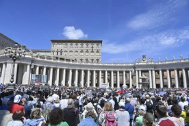 Podczas spotkania Franciszka z wiernymi na Anioł Pański