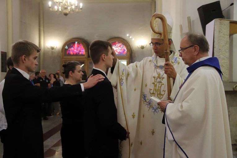 Odpust ku czci Matki Bożej Łaskawej w kościele franciszkanów