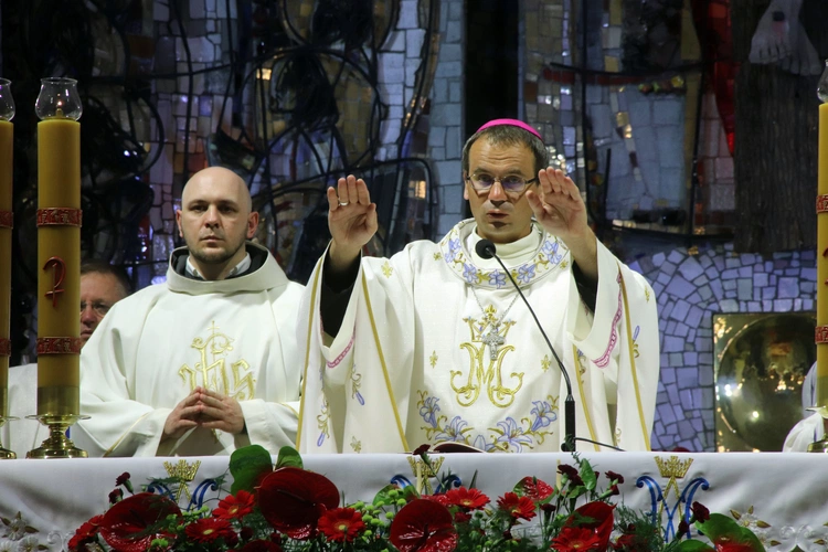 Odpust ku czci Matki Bożej Łaskawej w kościele franciszkanów