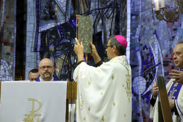 Odpust ku czci Matki Bożej Łaskawej w kościele franciszkanów