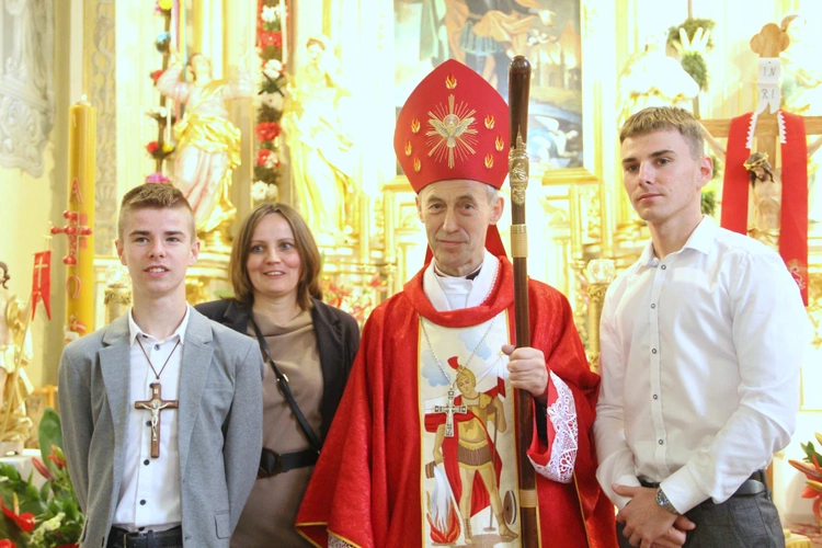 Uszew. 200 lat od konsekracji kościoła