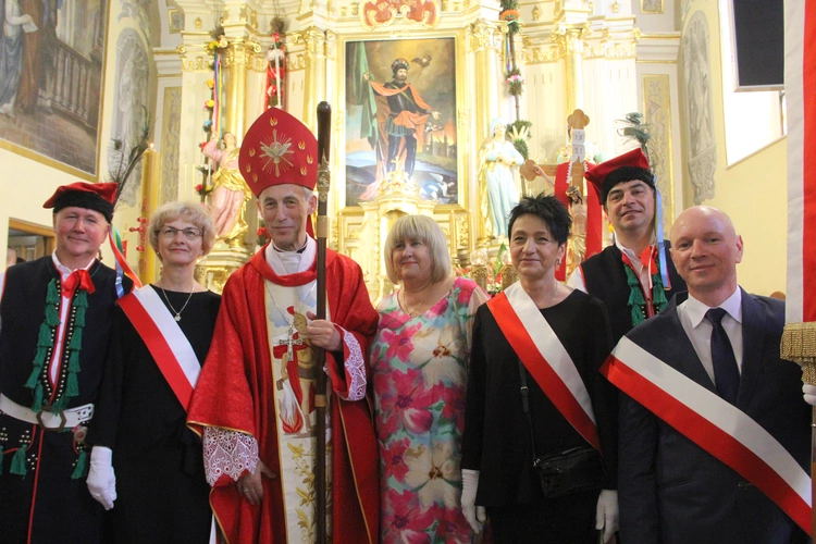 Uszew. 200 lat od konsekracji kościoła