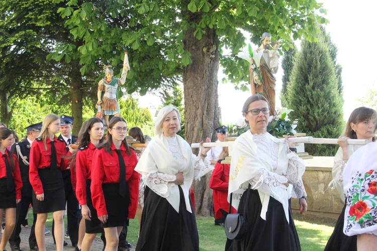 Uszew. 200 lat od konsekracji kościoła