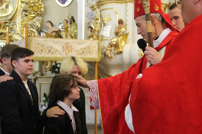 Uszew. 200 lat od konsekracji kościoła