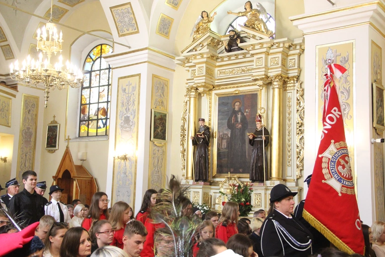 Uszew. 200 lat od konsekracji kościoła