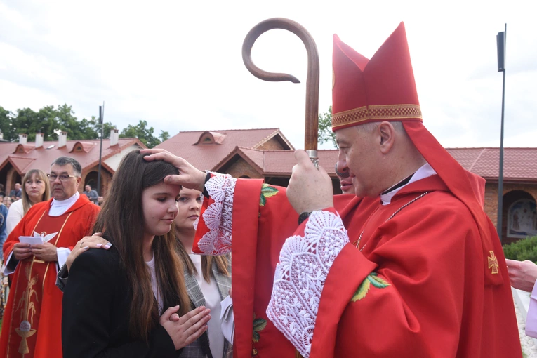 Bierzmowanie w Szczepanowie 2024
