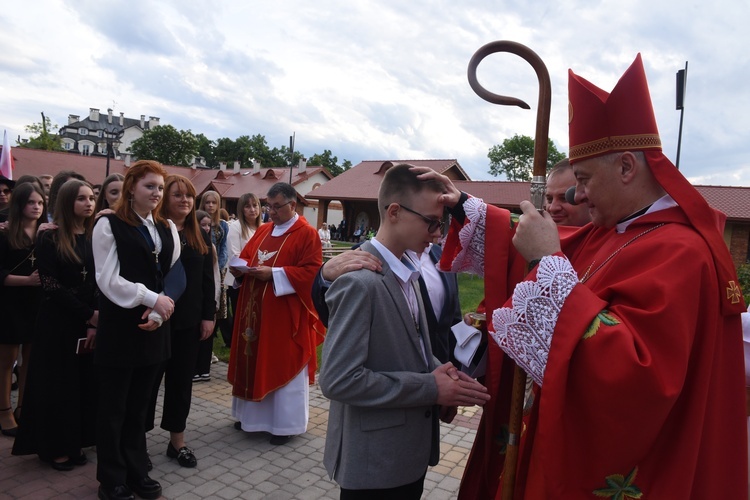 Bierzmowanie w Szczepanowie 2024