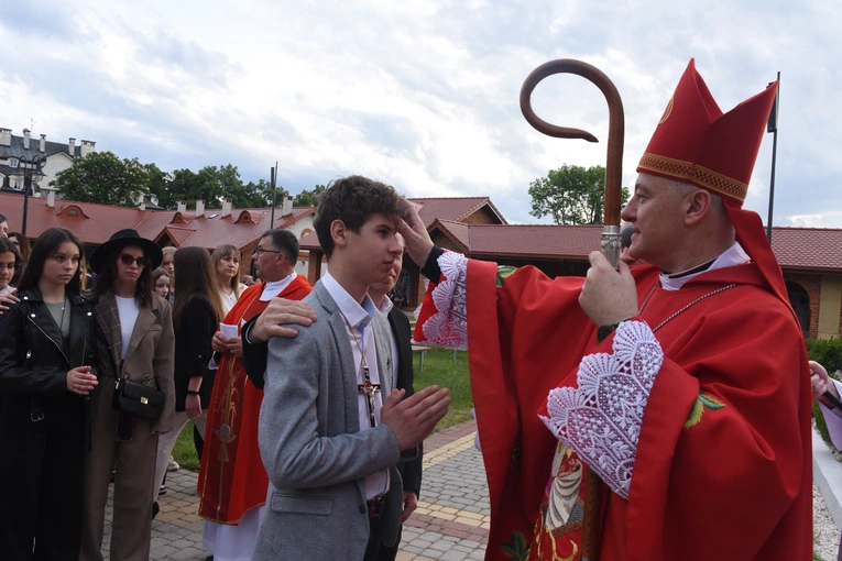 Bierzmowanie w Szczepanowie 2024