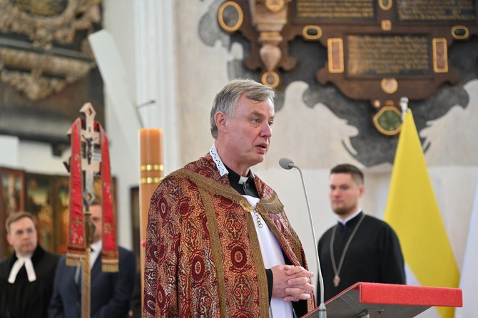 Modlitwa za radnych i władze Gdańska w bazylice Mariackiej