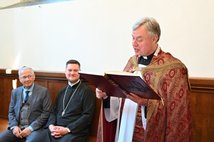 Modlitwa za radnych i władze Gdańska w bazylice Mariackiej