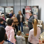 Wystawa o historii Bibilii w zielonogórskiej bibliotece