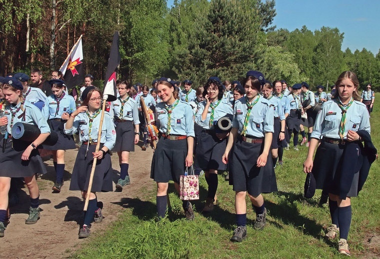Na harcach u dziewcząt zgromadziło się tysiąc harcerek, od Białegostoku, przez Warszawę, po Wrocław.