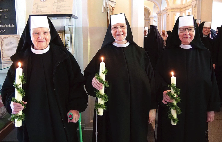 	Jubilatki podczas uroczystości w macierzystym domu zakonnym.