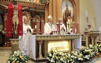 Uroczystość odbyła się w dniu 10. rocznicy kanonizacji papieża.