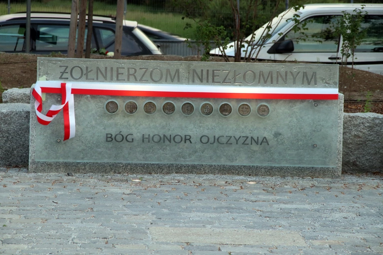 Odsłonięcie pomnika Żołnierzy Wyklętych we Wrocławiu