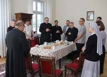 Ostatnie przygotowania do otwarcia synodu. Zaproszeni są wszyscy!