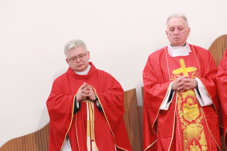 Bierzmowanie w Łękach Górnych