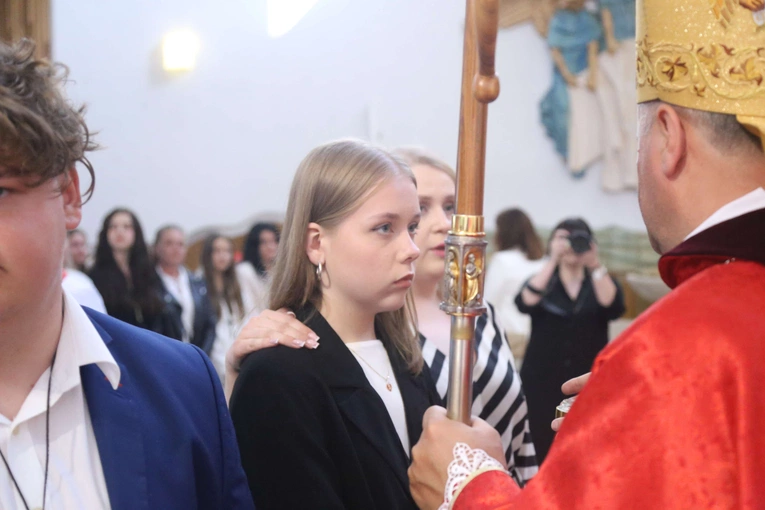 Bierzmowanie w Łękach Górnych