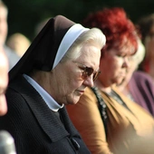 Ciechanów. Nabożeństwo majowe na Farskiej Górze