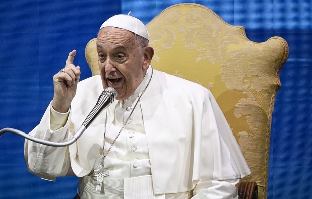 Papież: wojna jest oszustwem, umieśćmy braterstwo w centrum naszego życia