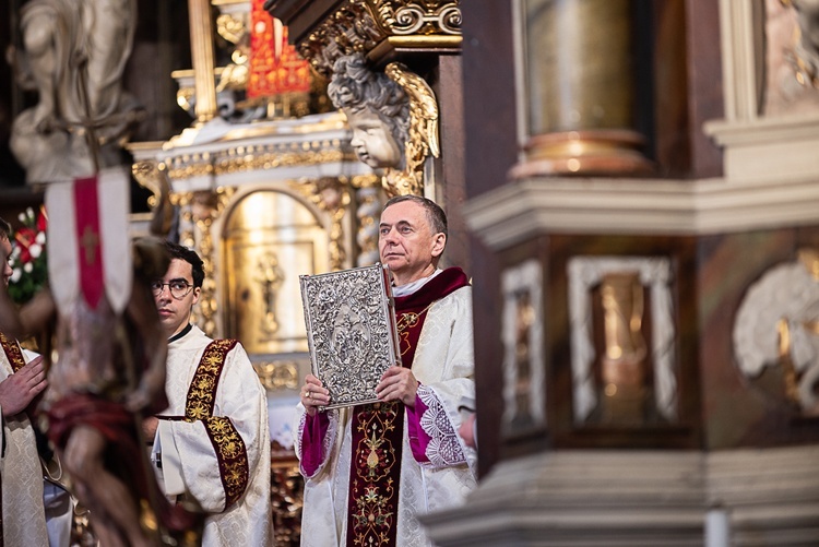 Święcenia diakonatu