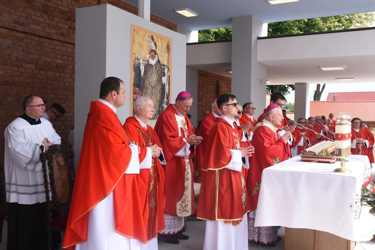 Abp Jędraszewski w Szczepanowie