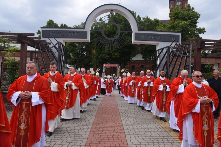 Abp Jędraszewski w Szczepanowie