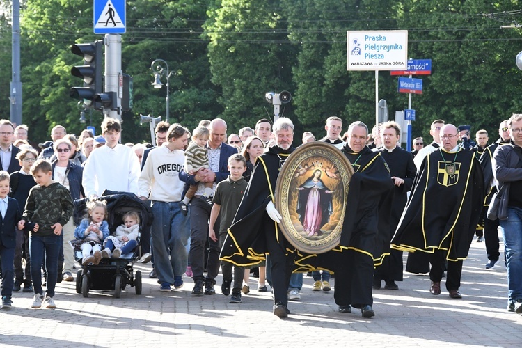 Peregrynacja relikwii bł. Ulmów w diecezji warszawsko-praskiej