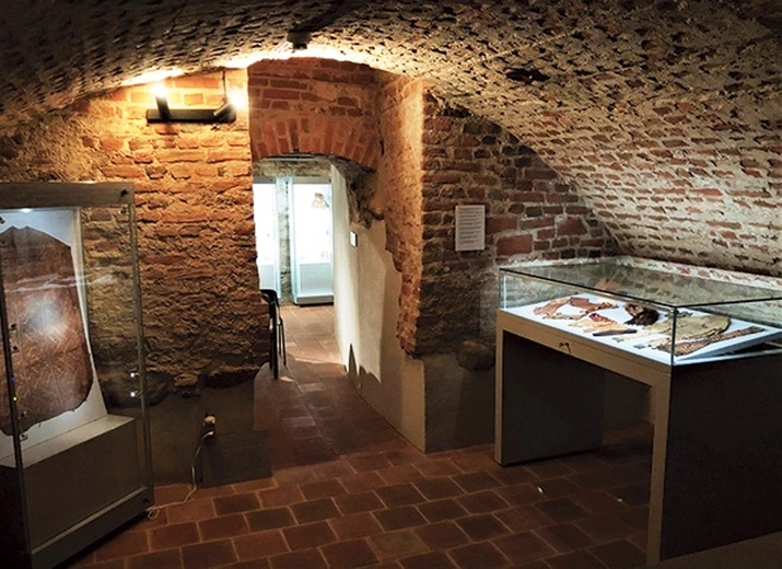 Głos można oddać m.in. na podziemną trasę turystyczną w bazylice katedralnej w Łowiczu.