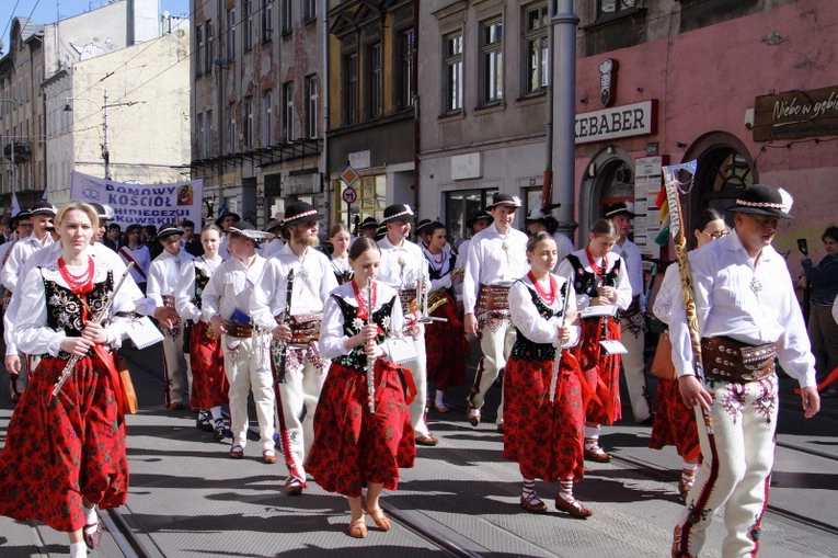 Procesja z Wawelu na Skałkę 2024