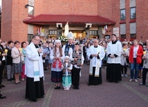 Modlitwie i procesji różańcowej przewodniczył bp Marek Solarczyk.