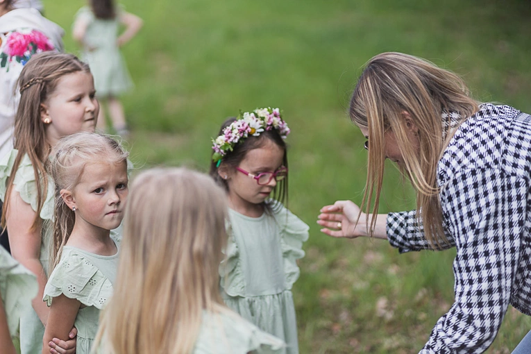 Na planie teledysku "Być jak Ty" scholi wNIEBOgłosy
