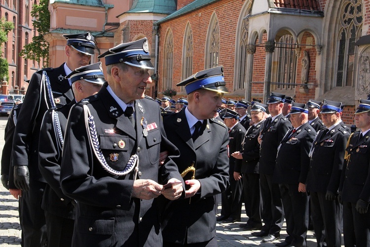 Wojewódzkie obchody Dnia Strażaka we Wrocławiu