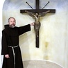 – Chrystus Serafin to jedyny taki krzyż w Polsce – mówi  o. Cyprian.
