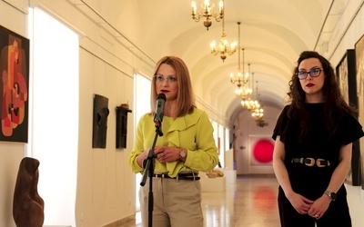 O ekspozycji opowiadały Magdalena Ewa Nosowska (z lewej) i Magdalena Kołtunowicz.